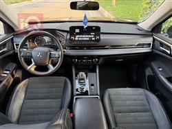 میتسوبیشی ئاوتلاندەر